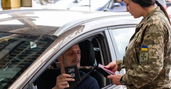 Как выехать мужчине из Украины в Польшу во время военного положения - Moja Polska