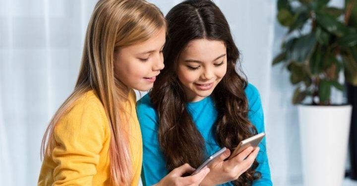 Польша запрещает смартфоны в школах — Moja Polska